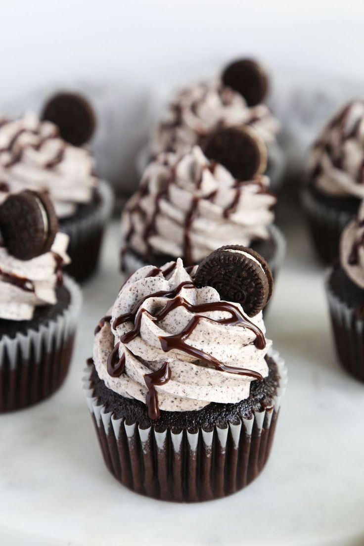 Cookies & Cream Cupcake