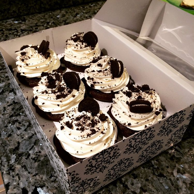 Vanilla Cookie Cupcake
